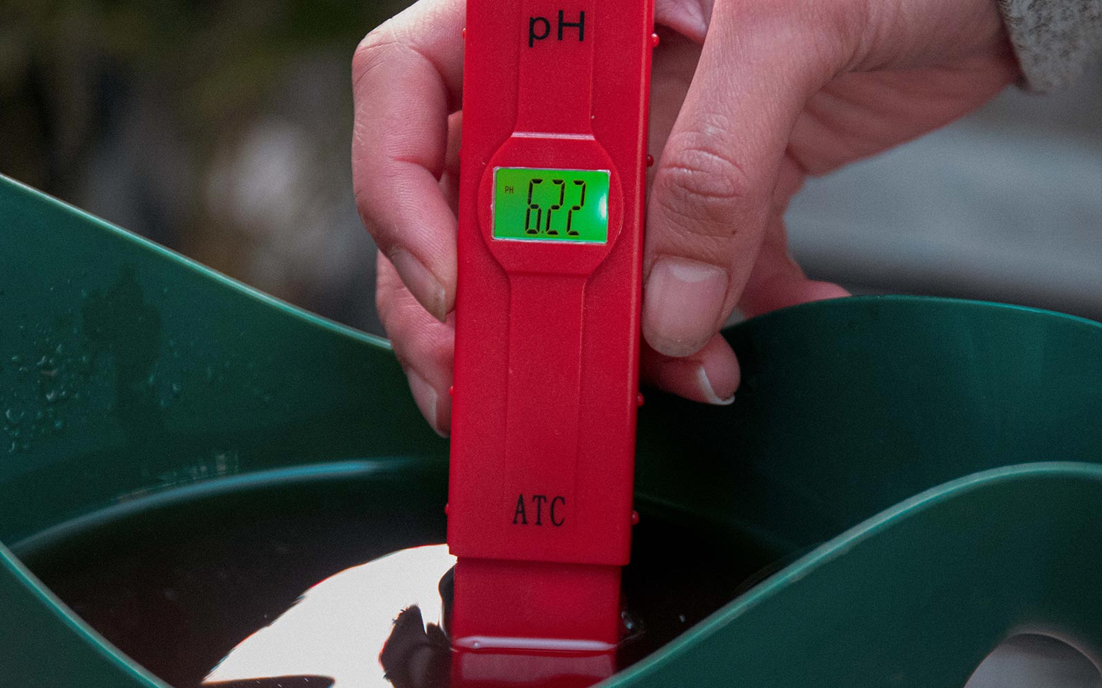 Cómo medir y ajustar el pH en el cultivo de marihuana